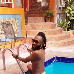 Meet your Posher, Sendre andre